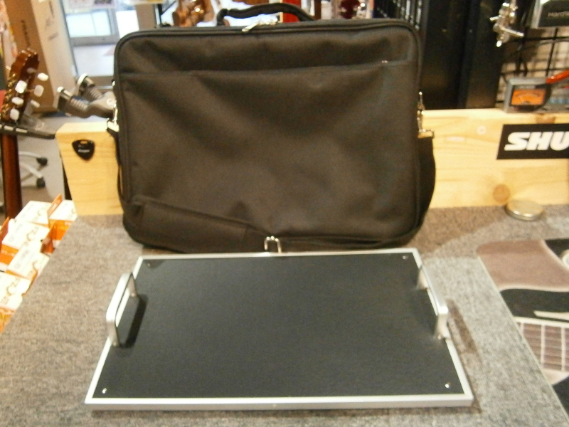 KC ( キョーリツコーポレーション ) EFBD-01 移動らくらくソフトケース付エフェクターボード | ワタナベ楽器店 京都本店
