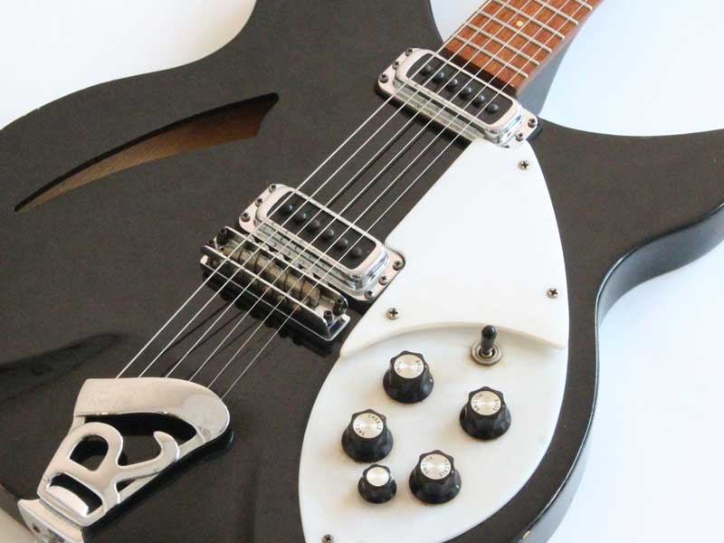 Rickenbacker 330 Jetglo 1975年製 ☆ 抜群のサウンド!貴重な
