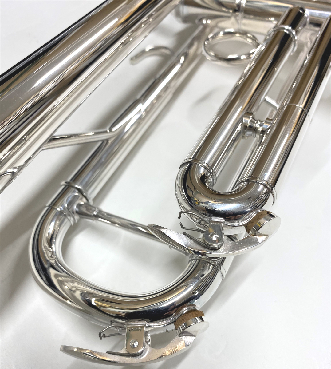 極美品】 Bach TR-300SP B♭トランペット 銀メッキ - メルカリ