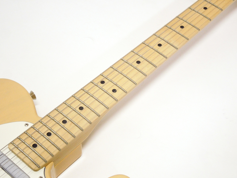 Fender フェンダー Limited Edition Lightweight Ash American Fender フェンダー Limited Edition Lightweight Ash American