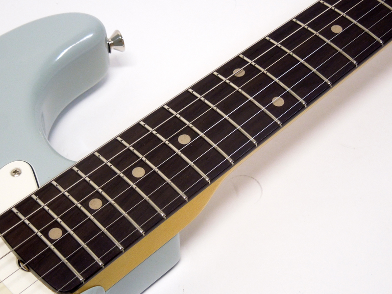 K. nyui ハカランダ指板　ThroBak64MXVピックアップ　ストラト 160518.jpg