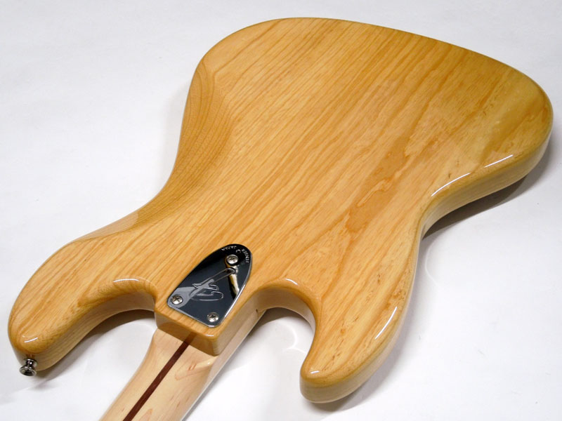 Fender フェンダー Made in Japan Traditional 70s Jazz Bass Fender フェンダー Made in Japan Traditional 70s Jazz Bass