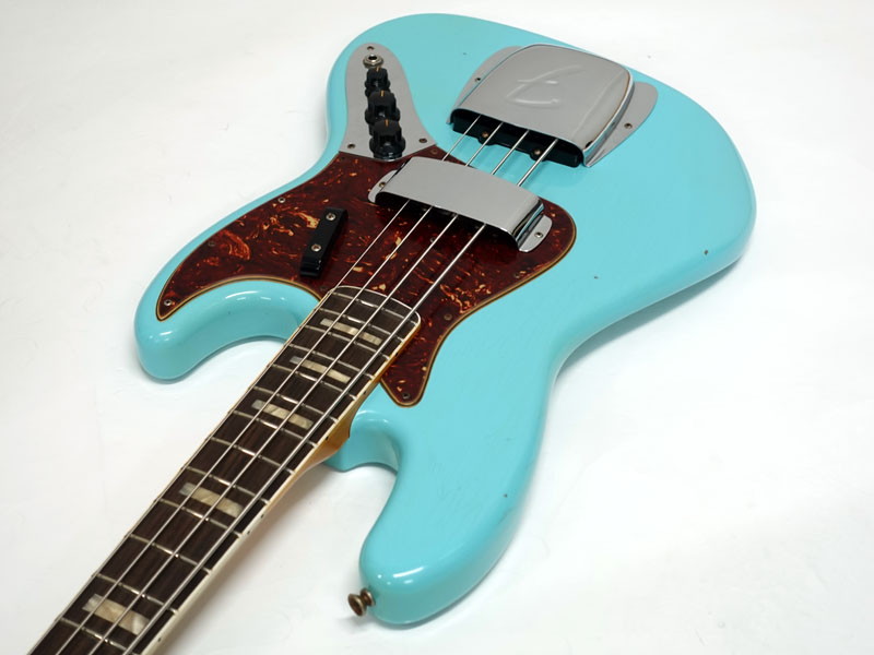 Fender Custom Shop 1966 Jazz Bass JourneymanRelic Aged Daphne Blue