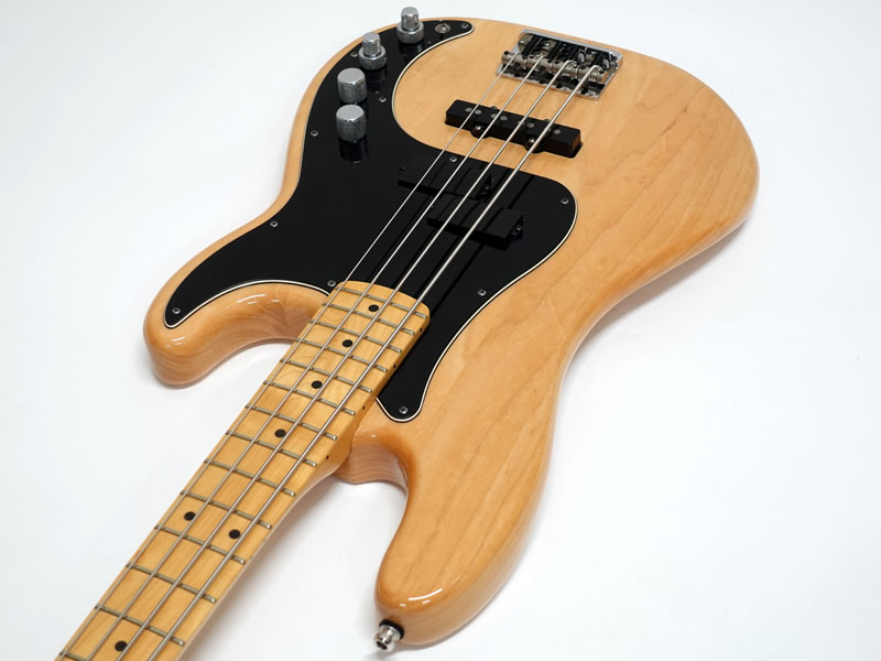 ベース Fender American DELUXE Precision Fender American Deluxe Precision Bass - Crimson Red Transparent