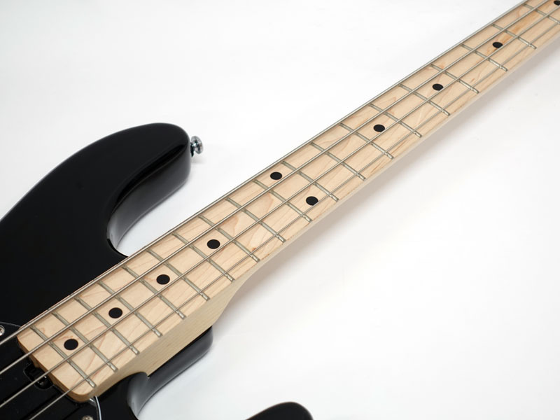Sterling by Musicman RAY4 Black / M スティングレイ ベース