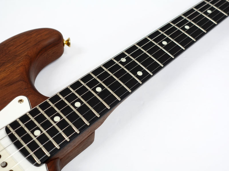 Fender Japan ストラト ST62 Cシリアル リフィニッシュ 中古品 Fender Japan ST62-115 3TS 1986年製 ソニックス特価 ￥198,000