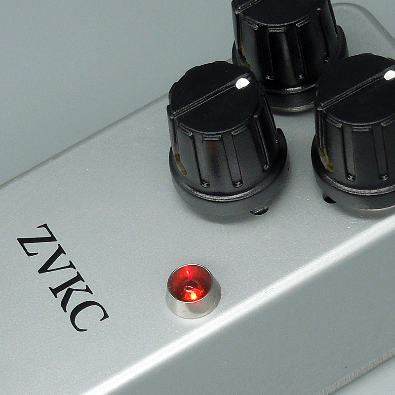Zahnrad ZVKC シリアルナンバー023 美品 Zahnrad ZVKC」！初期シリアルのサウンドを再現したミニサイズ