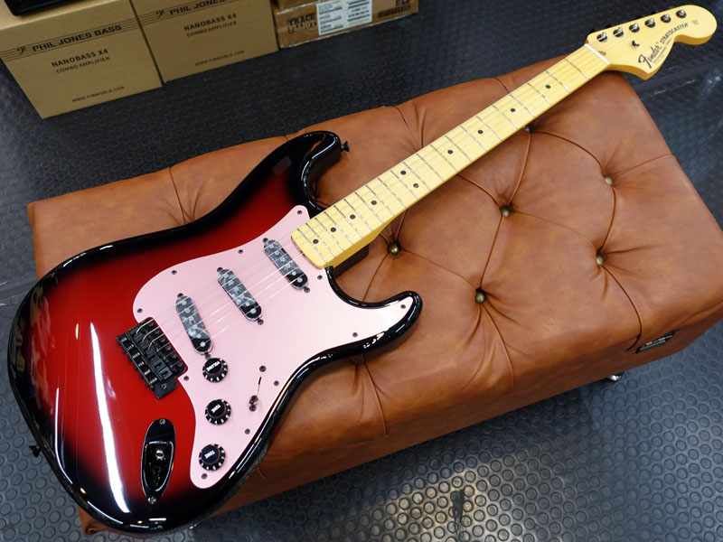 fender japan ken Galaxy Red フェンダー　ケン