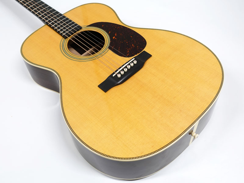 Martin 000-28 Standerd(修復歴ありますが美品です) Martin 000-28 Standard '24年製【USED】【小柄で深鳴りの名機