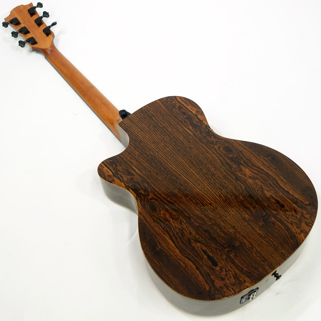最終値下げ✨️【美品】LAG ラグギター THV30ACE／ハイバイブ ケース付 LAG GUITARS THV30ACE Hyvibe 30 生音に様々なエフェクトをかけ