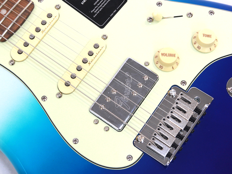Fender フェンダー Player Plus Stratocaster HSS Belair Blue