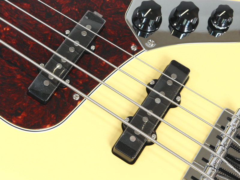 Fender フェンダー Made in Japan Junior Collection Jazz Bass Satin Vintage White  / R【国産 ジュニア ジャズベース 】 送料無料! | ワタナベ楽器店 ONLINE SHOP