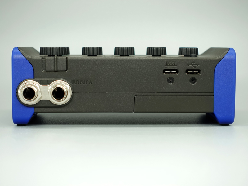 ZOOM ズーム AMS-44【即納可能！】 | ワタナベ楽器店 大阪店