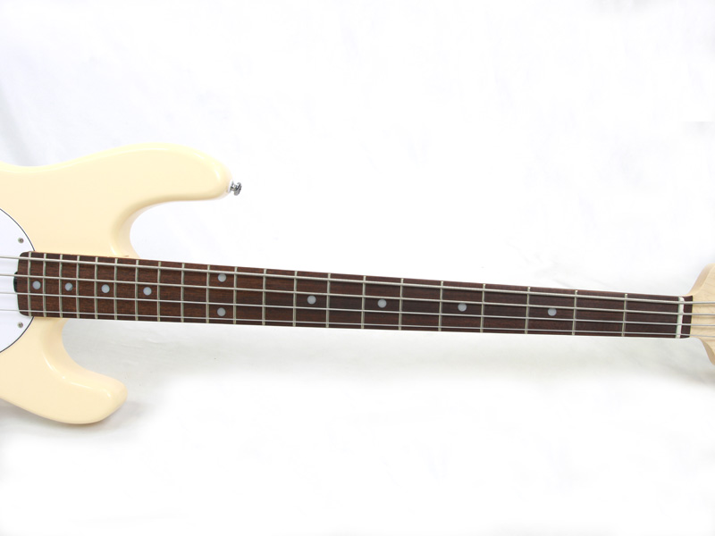 Sterling by Musicman RAY4 Vintage Cream スティングレイ