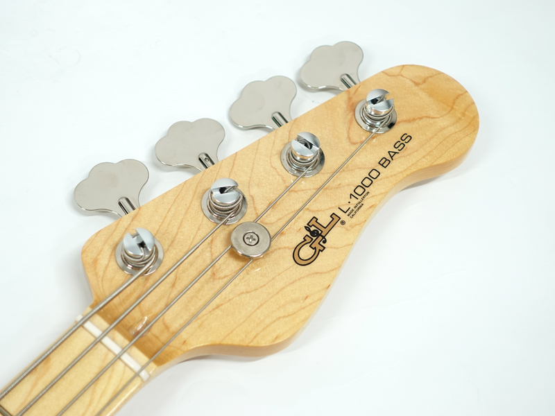 G&L L-1000 Made in USA 初期型 G&L L-1000 Transparent Blue 1981 – Chicago Music Exchange