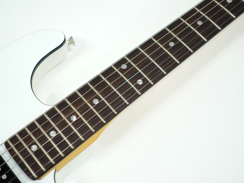 Fender フェンダー Aerodyne Special Stratocaster Bright White