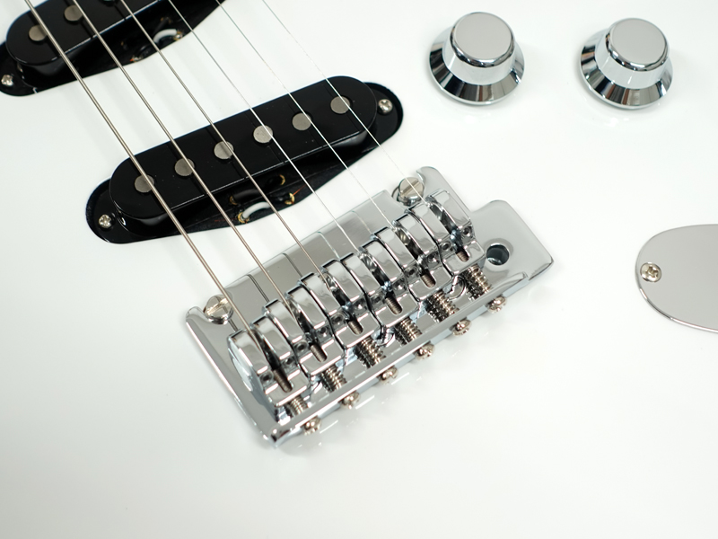 Fender フェンダー Aerodyne Special Stratocaster Bright White