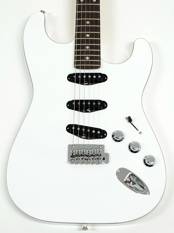 Fender フェンダー Aerodyne Special Stratocaster Bright White