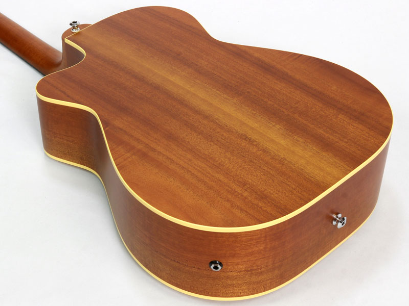 Maton Guitars メイトンギターズ EBG808CTE トミー・エ