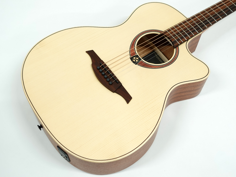 LAG Guitars T70ACE NAT　エレアコ　美品です