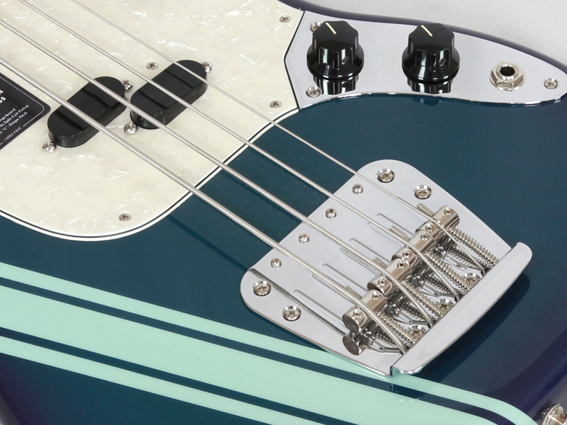 Fender フェンダー Vintera II 70s Competition Mustang Bass