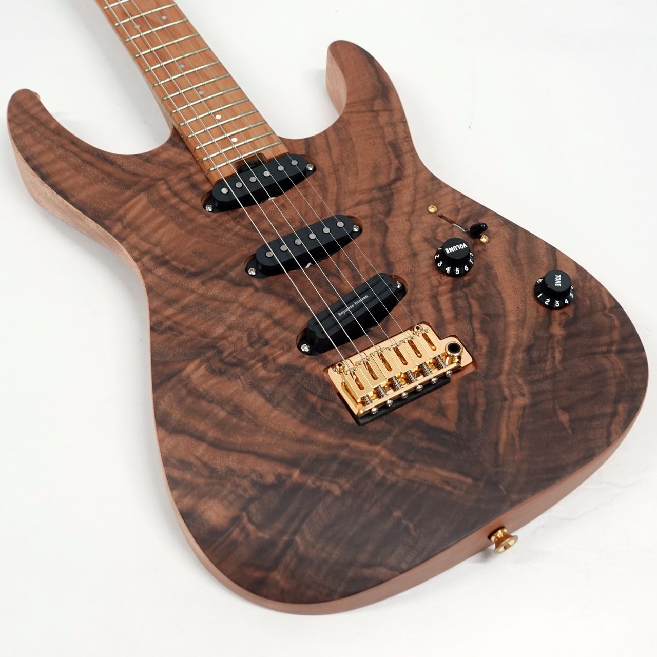 Charvel シャーベル Pro-Mod DK22 SSS 2PT CM Mahogany with