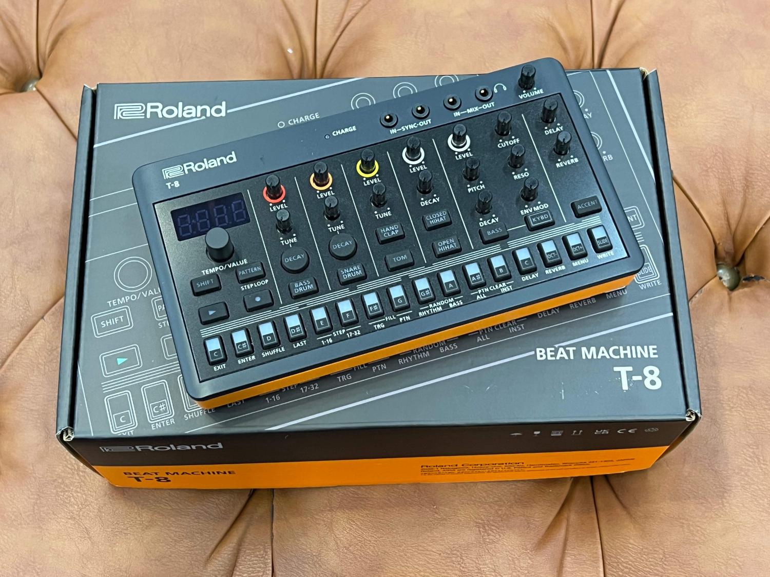 Roland ( ローランド ) T-8 BEAT MACHINE AIRA Compact < USED Roland ( ローランド ) T-8 BEAT MACHINE AIRA Compact < USED