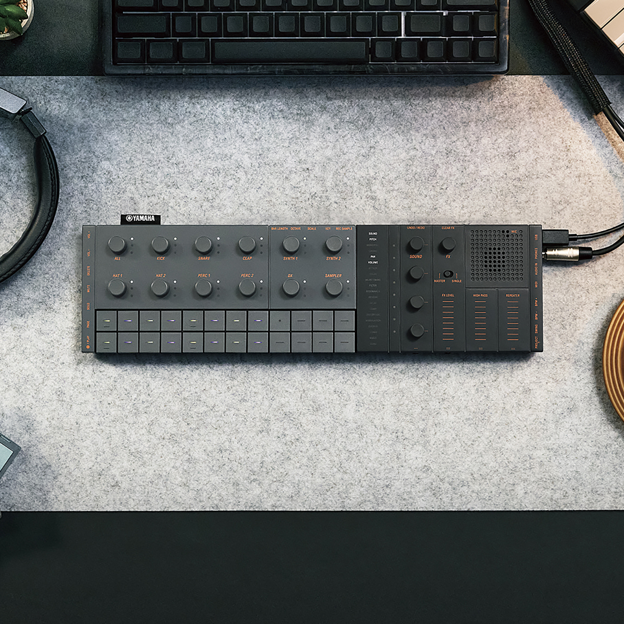 YAMAHA ヤマハ SEQTRAK BLACK シーケンサー シンセサイザー YAMAHA ヤマハ SEQTRAK BLACK シーケンサー シンセサイザー
