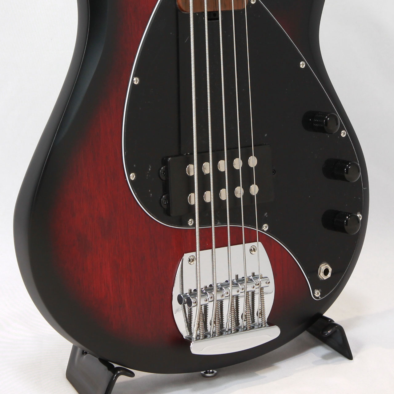 【8729】 sterling ray5 5弦ベース 黒 ブラック スターリン STERLING ( スターリン ) RAYSS4 Black Short Scale 送料無料
