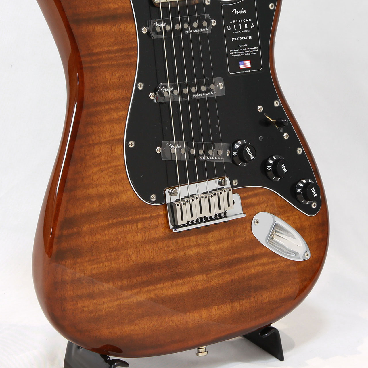 Fender USA American Special Stratocaster Maple Fingerboard