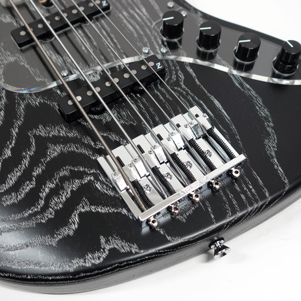 ATELIER Z Beta 5 CUSTOM / Black Silver Line | ワタナベ楽器店