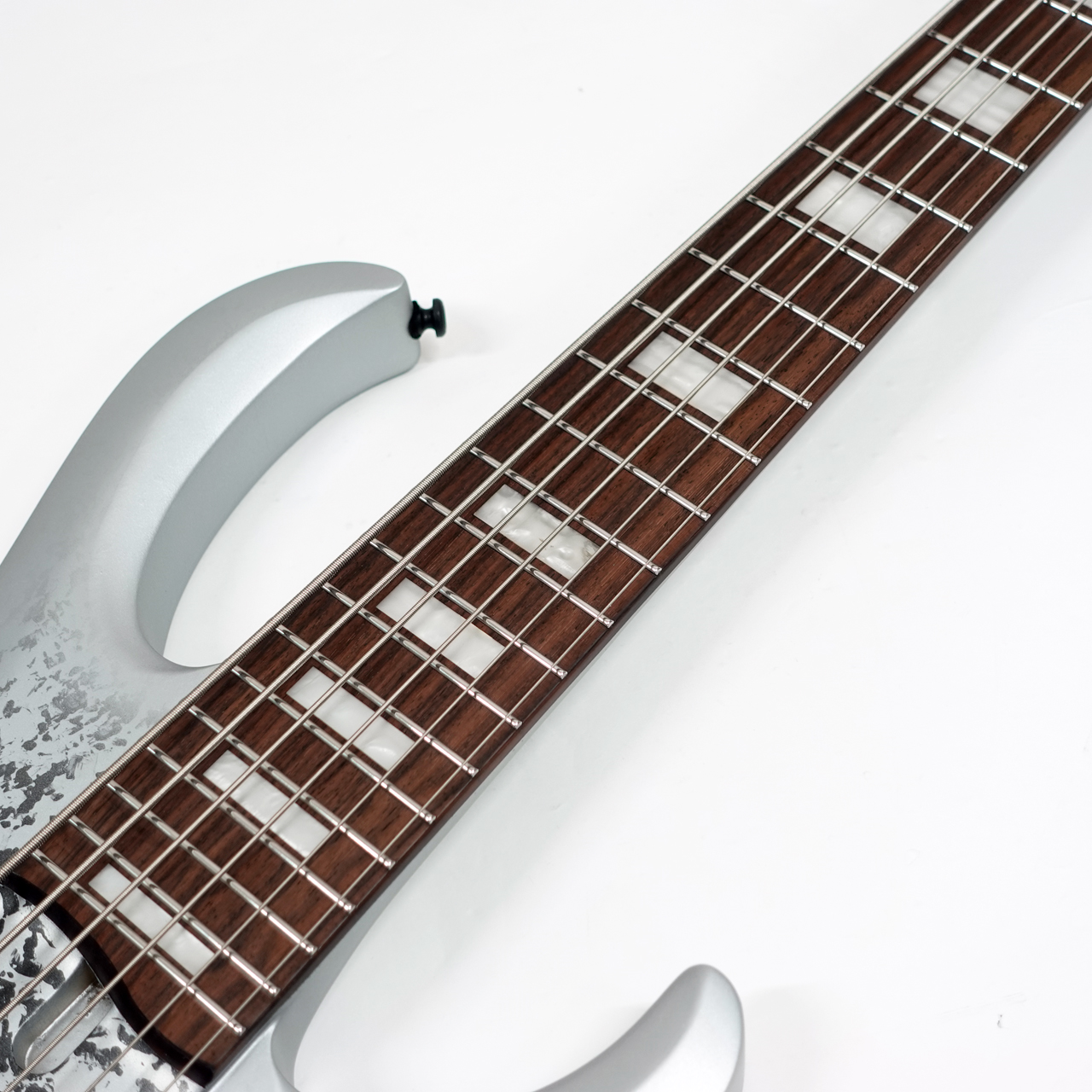 Ibanez アイバニーズ BTB25TH6 Silver Blizzard Matte 6弦ベース
