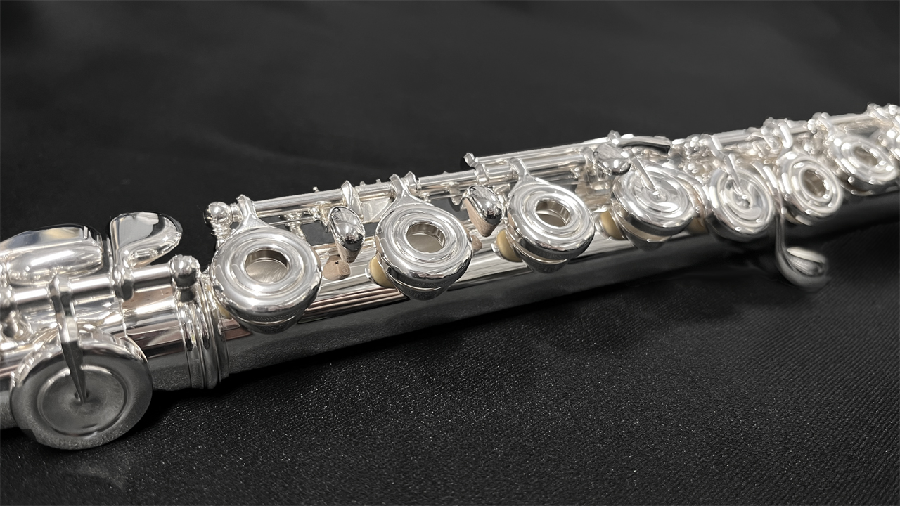 良品 YAMAHA YFL-211 後期モデル Eメカ フルート オフセット ヤマハ | YFL-211 - フルート - 概要