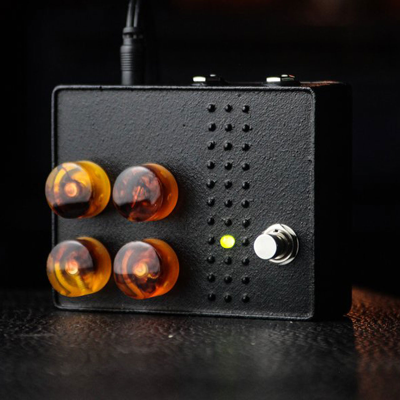 Benson Amps Cast Iron Stonk Box 南部鉄器ファズ Benson amps Cast Iron Stonk Box エフェクター ファズ 送料無料