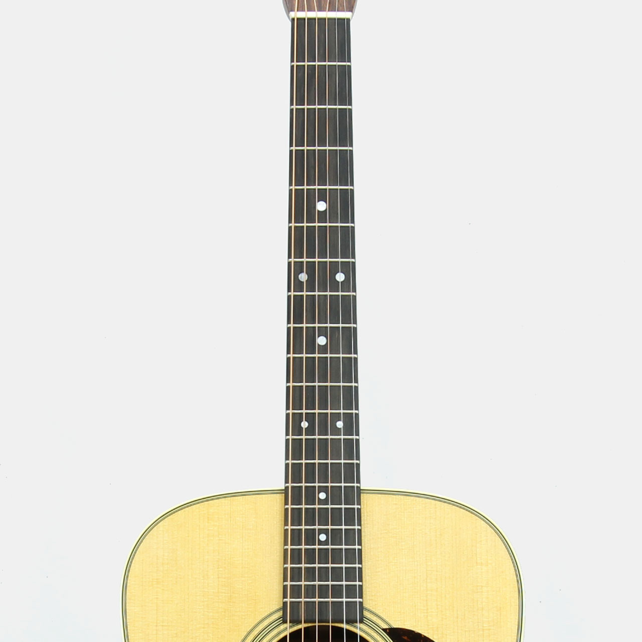 Martin マーチン D-28 Standard 2025 Model 最新仕様のニッパチ