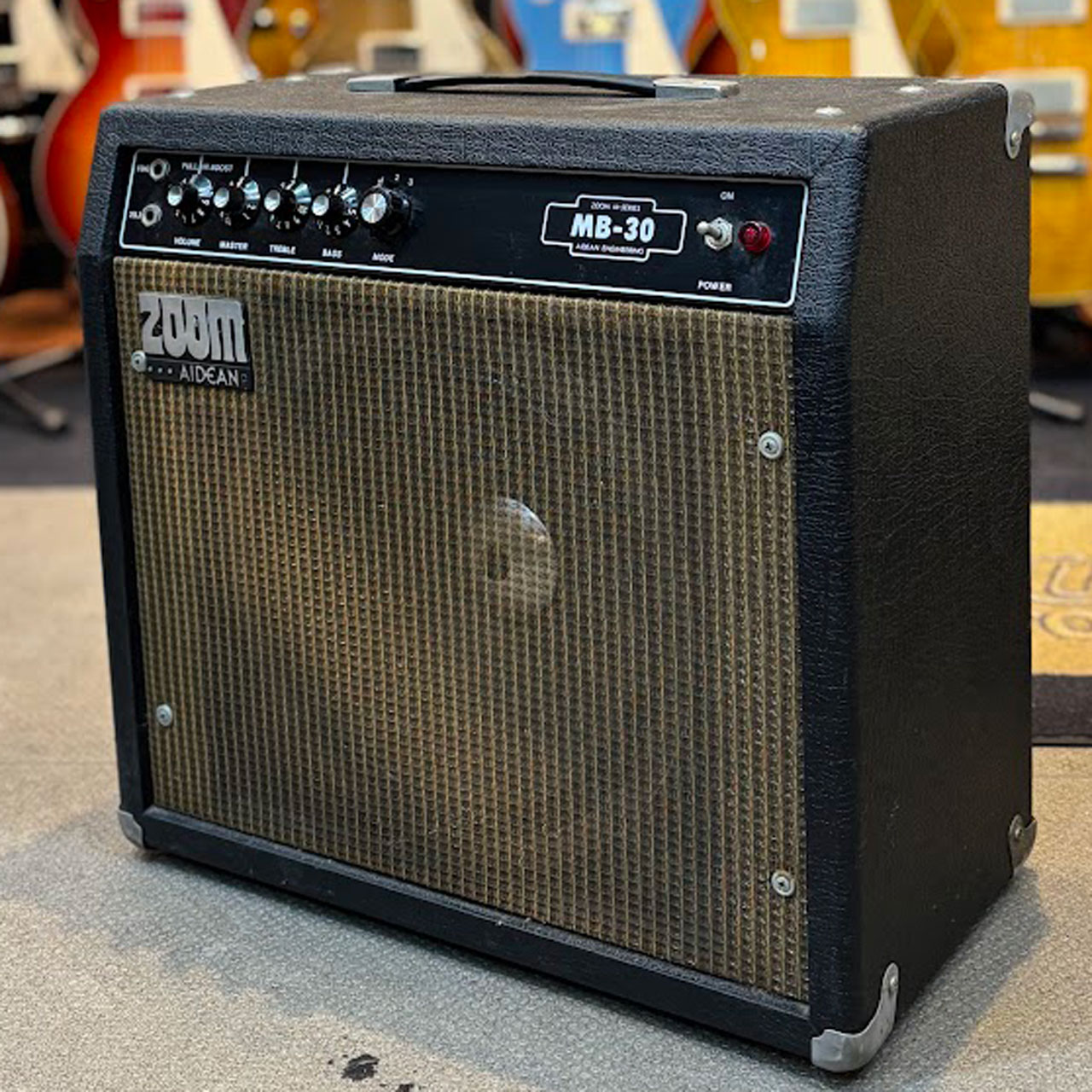 ZOOM ズーム MB-30 | ワタナベ楽器店 京都本店