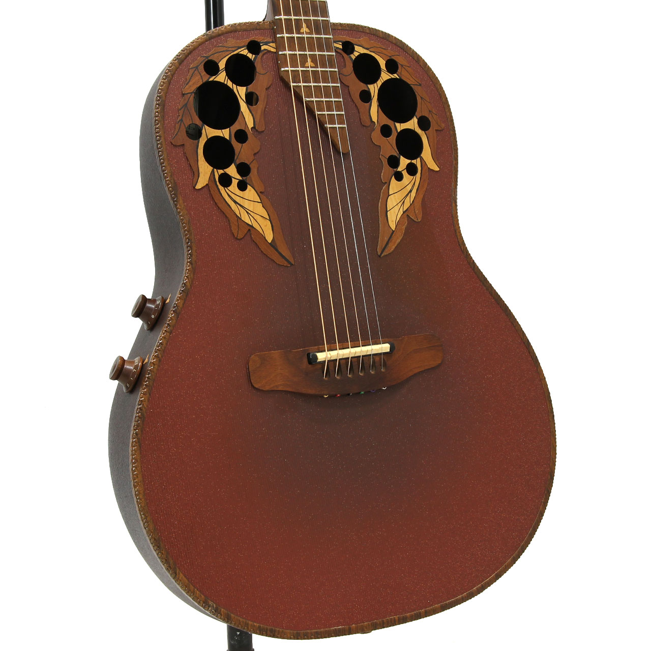 OVATION 1687GT-7 Adamas I， GT Non-Cutaway Deep Reverse