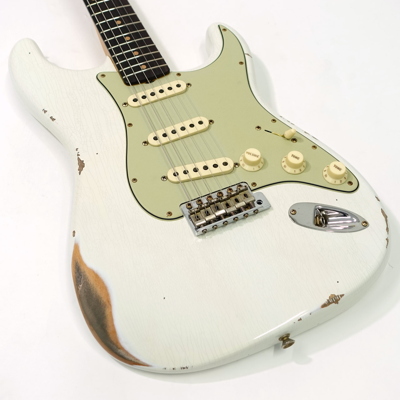 Fender Custom Shop 1962 Stratocaster Relic Aged Olympic White