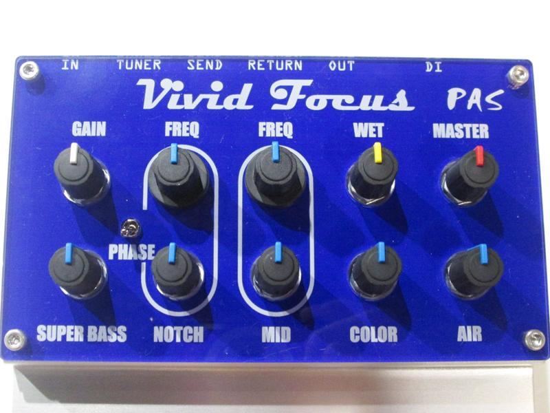 PAS Ｖivid Focus　アコギプリアンプ　美品