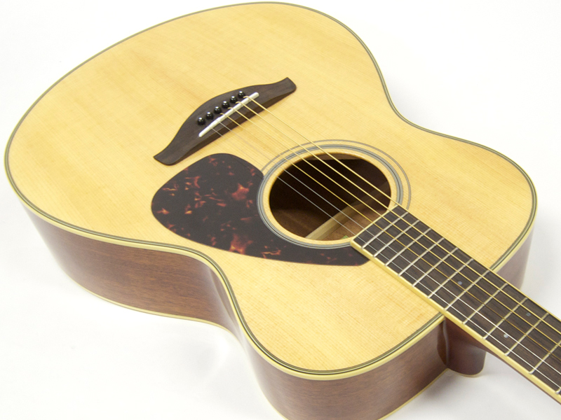 YAMAHA ヤマハ FS820 NT アコースティックギター 初心者 入門に