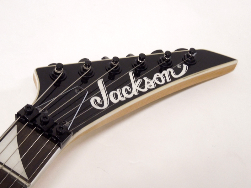 Jackson ジャクソン JS32 KELLY / Snow White | ワタナベ楽器店 大阪店