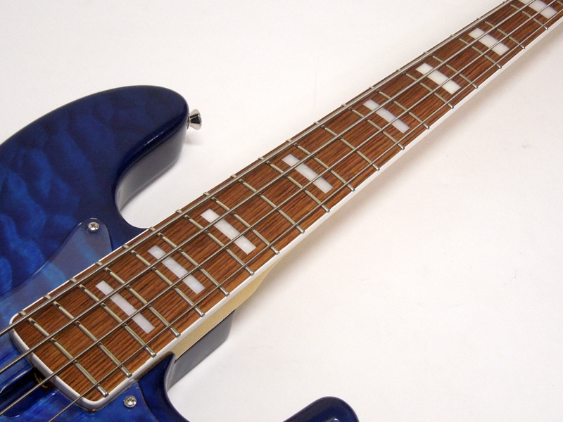 K.Nyui Custom Guitars KNJB AC Quilt Maple Top / Trans Blue