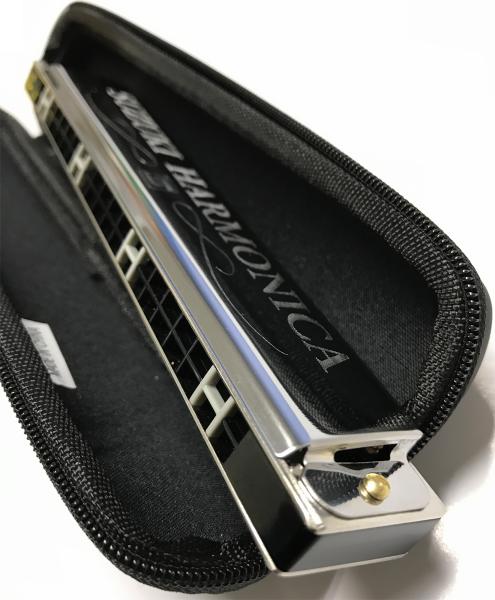 Suzuki Tremolo Chromatic ハーモニカ 革カバー付き。 Suzuki Tremolo Chromatic ハーモニカ 革カバー付き。 - メルカリ