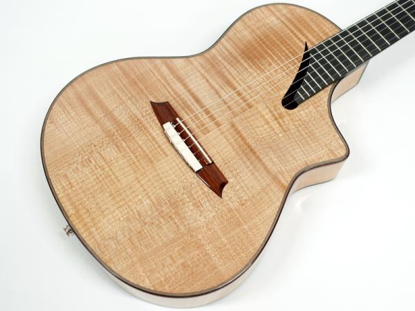 Martinez MSCC-14 OV【 マルチネス エレガット 】 Martinez MSCC-14 OV【 マルチネス エレガット ナイロン弦 】 送料無料