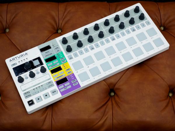 Amazon | ARTURIA アートリア ポータブル パッドコントローラー