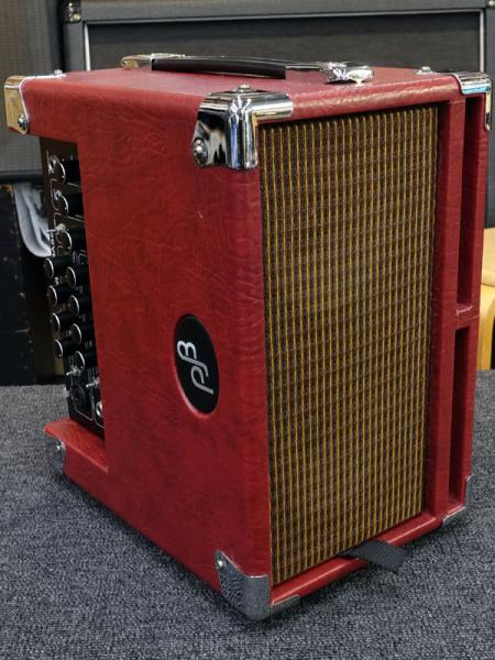 Phil Jones Bass ( フィル ジョーンズ ベース ) Bass Cab BG-100 Red