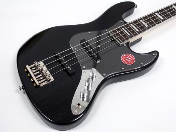 Bacchus WL-453ウッドライン　エレキベース ブラック ケース付き WL-533 ASH（33inch スケール・5弦） (Bacchus)