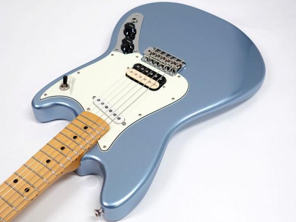Vanzandt ヴァンザント Bronson III / Maple 1P Neck / Ice Blue