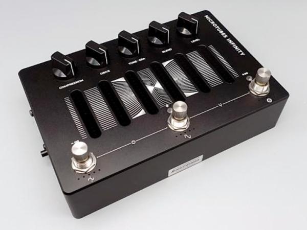 Darkglass Electronics MICROTUBES INFINITY ベース用プリアンプ