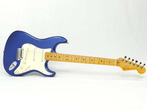 Fender ( フェンダー ) AMERICAN ULTRA STRATOCASTER Maple Fingerboard / Cobra Blue